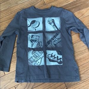 2 for $10 ❤️❤️🙌🏻 youth shirt